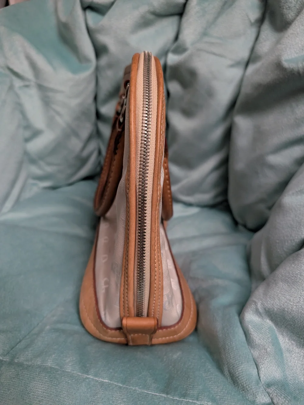 Dooney & Bourke dooney bourke